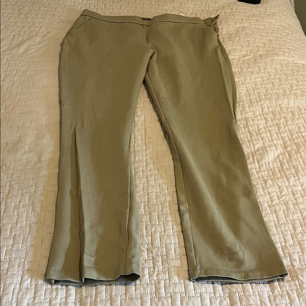 Lee Women's Khaki Chinos
